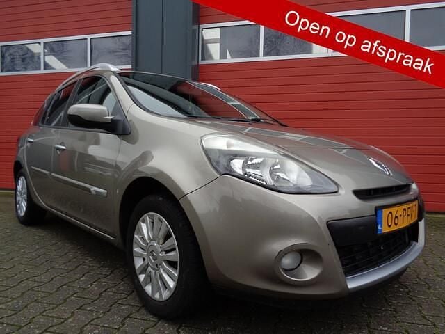 Beige Occasion 2011 Renault Clio GrandTour Collection Stationwagen | € 2.450 (Goede deal) - Afbeelding 1/4