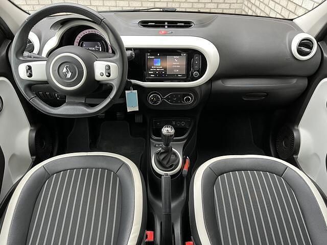 Occasion Renault Twingo Intens 65 PK (47 kW) 2021 Geel Hatchback