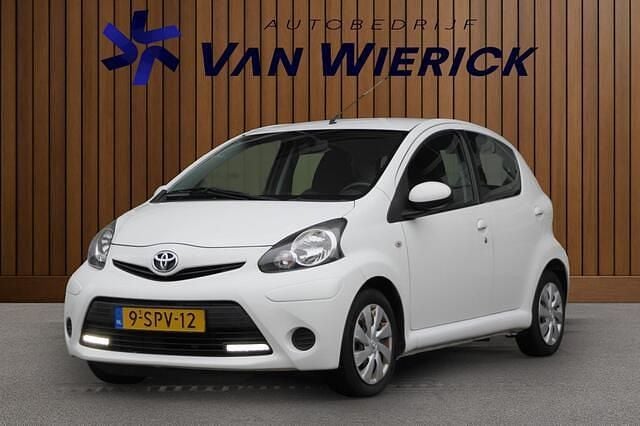 Occasion Toyota Aygo 68 PK (50 kW) 2013 Wit Hatchback