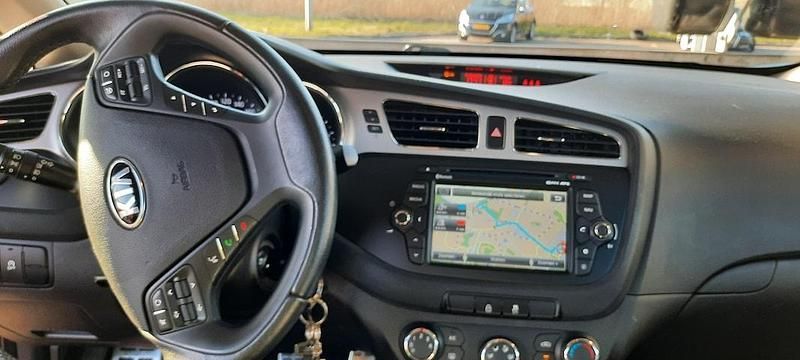 Occasion Kia ProCeed Comfort 2016 Zwart (metallic) Hatchback