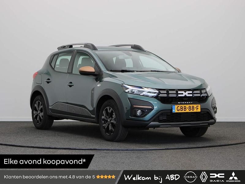 Groen Gebruikt 2024 Dacia Sandero Extreme Hatchback | € 22.445 (Iets duurder) - Afbeelding 1/4