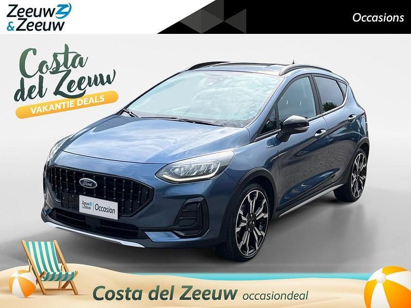 Chrome blue Gebruikt 2022 Ford Fiesta Active X Hatchback | € 19.940 (Iets duurder) - Afbeelding 1/4