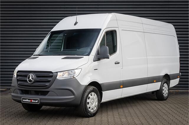 Wit Occasion 2024 Mercedes E-Sprinter Van | € 54.900 (Iets duurder) - Afbeelding 1/4