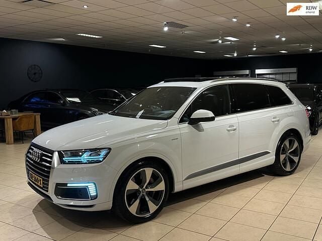 Wit (metallic) Gebruikt 2016 Audi Q7 S-Line SUV | € 27.950 (Eerlijke prijs) - Afbeelding 1/4