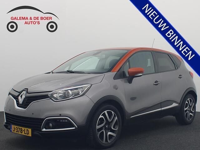 Grijs Gebruikt 2014 Renault Captur Dynamique SUV | € 8.888 (Eerlijke prijs) - Afbeelding 1/4