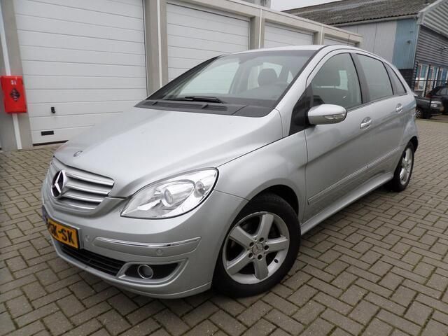 Grijs Gebruikt 2006 Mercedes B170 MPV | € 4.999 (Eerlijke prijs) - Afbeelding 1/4