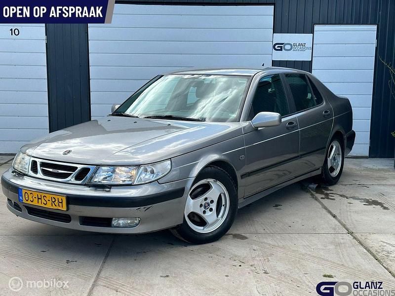 Grijs Gebruikt 2001 Saab 9-5 Vector Sedan | € 2.450 (Eerlijke prijs) - Afbeelding 1/4