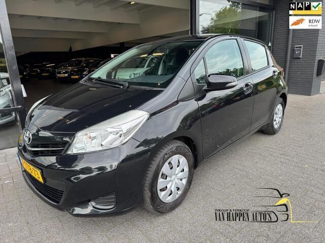 Zwart, metallic lak Gebruikt 2014 Toyota Yaris Hatchback | € 7.999 (Eerlijke prijs) - Afbeelding 1/4