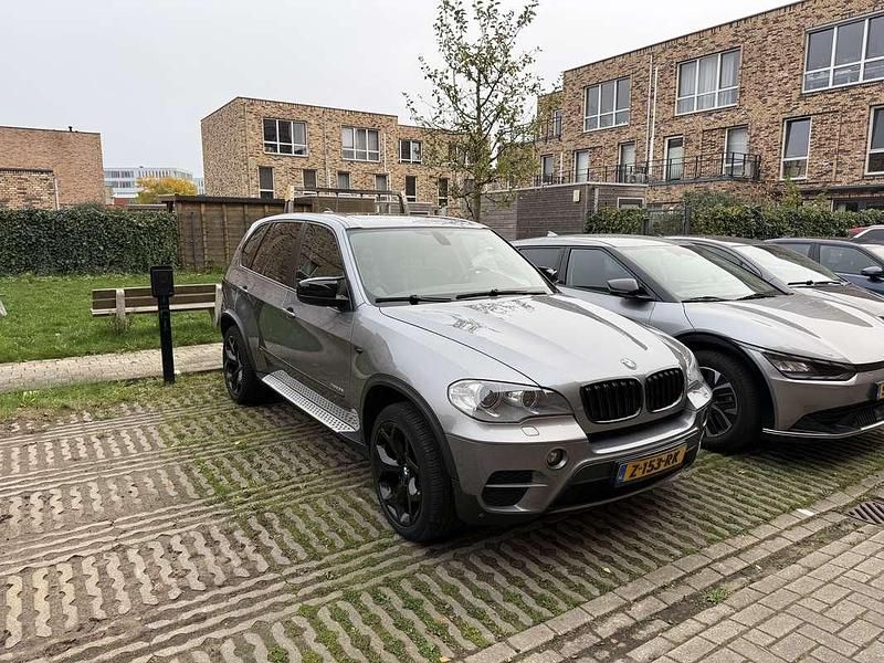 Grijs Gebruikt 2010 BMW X5 SUV | € 17.950 (Duur) - Afbeelding 1/4