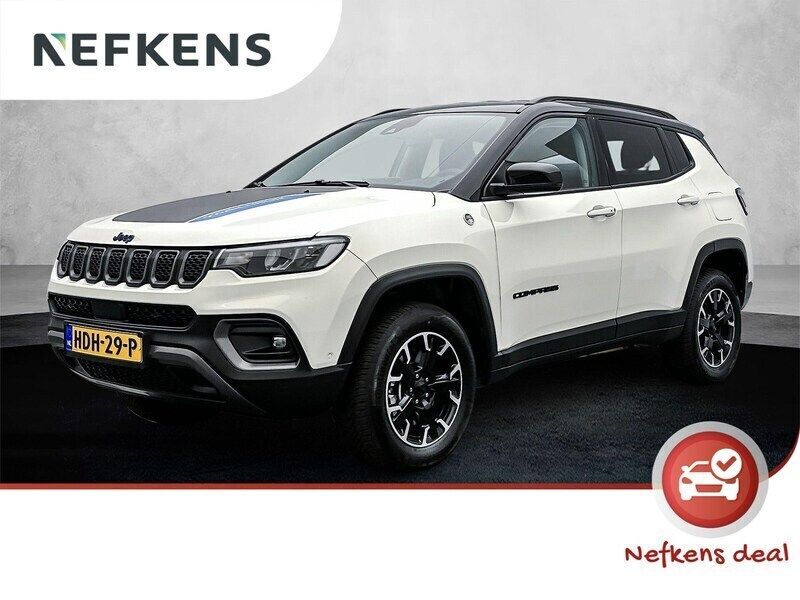 Wit Gebruikt 2023 Jeep Compass Trailhawk SUV | € 29.400 (Eerlijke prijs) - Afbeelding 1/4