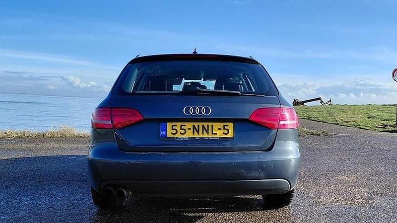 Occasion Audi A4 Business 2010 Grijs (metallic) Stationwagen