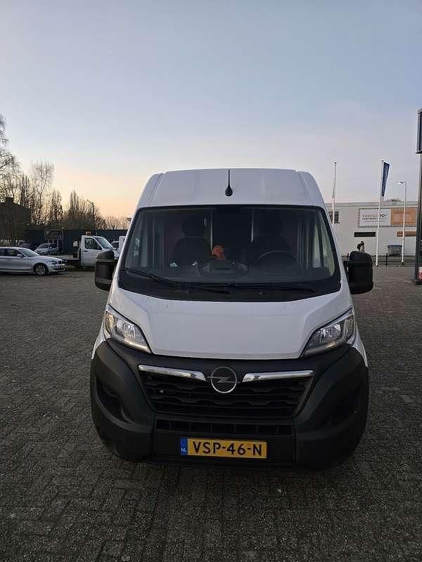 Wit Gebruikt 2022 Opel Movano Van | € 15.000 (Super prijs) - Afbeelding 1/4