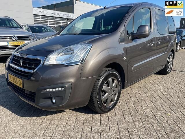 Grijs, metallic lak Gebruikt 2016 Peugeot Partner Tepee Active MPV | € 8.750 (Eerlijke prijs) - Afbeelding 1/4