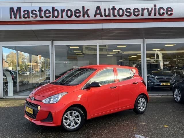 Rood Gebruikt 2019 Hyundai i10 Hatchback | € 8.950 (Goede deal) - Afbeelding 1/4