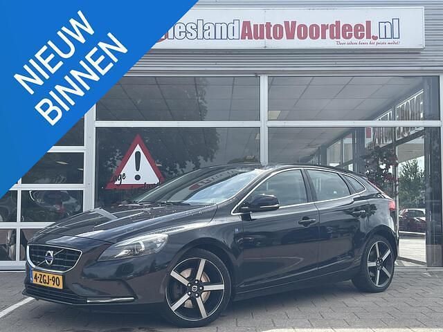 Zwart Gebruikt 2015 Volvo V40 Business Edition Stationwagen | € 7.449 (Duur) - Afbeelding 1/4
