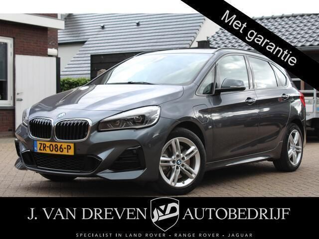 Grijs Gebruikt 2018 BMW 225 Active Tourer Executive MPV | € 20.890 (Eerlijke prijs) - Afbeelding 1/4