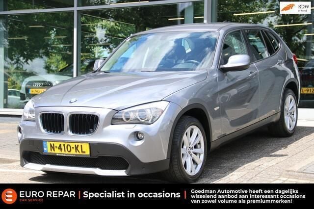 Grijs Gebruikt 2012 BMW X1 SUV | € 11.295 (Goede deal) - Afbeelding 1/4