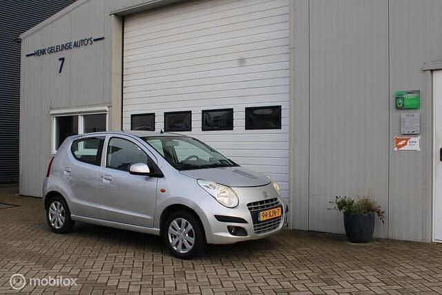 Grijs Gebruikt 2012 Suzuki Alto Exclusive Hatchback | € 2.950 (Goede deal) - Afbeelding 1/4