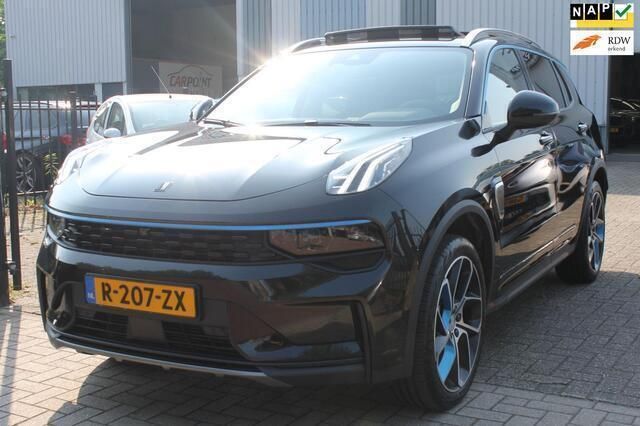 Zwart Gebruikt 2023 Lynk & Co 01 SUV | € 26.900 (Eerlijke prijs) - Afbeelding 1/4