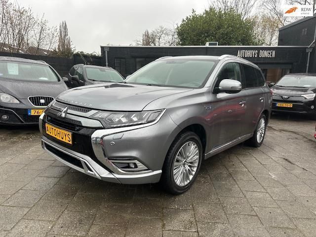 Grijs Gebruikt 2019 Mitsubishi Outlander SUV | € 24.500 (Eerlijke prijs) - Afbeelding 1/4