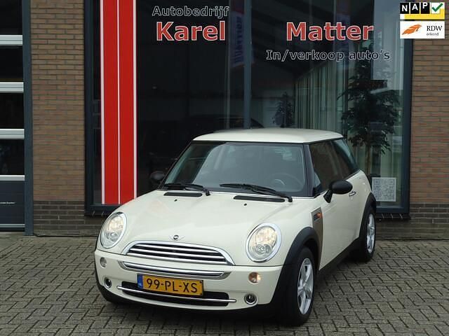 Wit Gebruikt 2004 Mini ONE Pepper Hatchback | € 2.250 (Eerlijke prijs) - Afbeelding 1/4