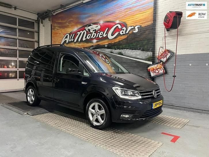Zwart (metallic) Occasion 2019 VW Caddy Highline MPV | € 19.950 (Super prijs) - Afbeelding 1/4