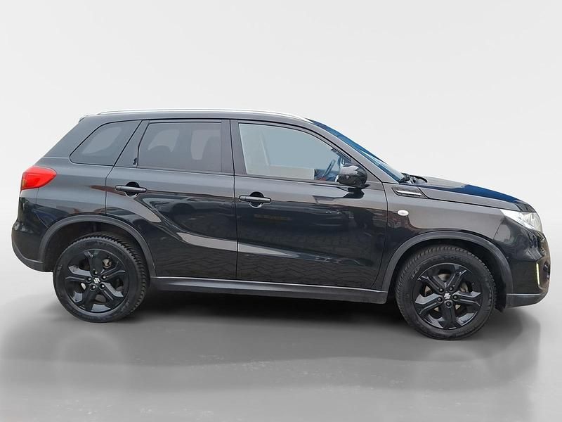 Occasion Suzuki Vitara Exclusive 120 PK (88 kW) 2017 Zwart SUV
