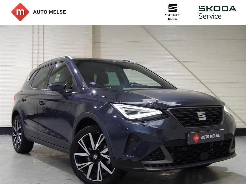 Grijs Gebruikt 2024 Seat Arona FR SUV | € 25.945 (Eerlijke prijs) - Afbeelding 1/4