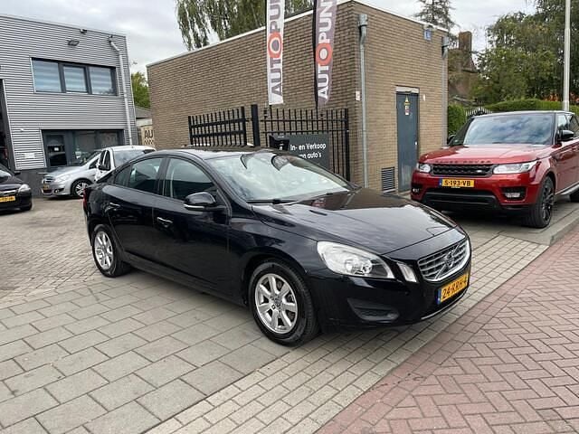 Occasion Volvo S60 Kinetic 150 PK (110 kW) 2011 Zwart Sedan