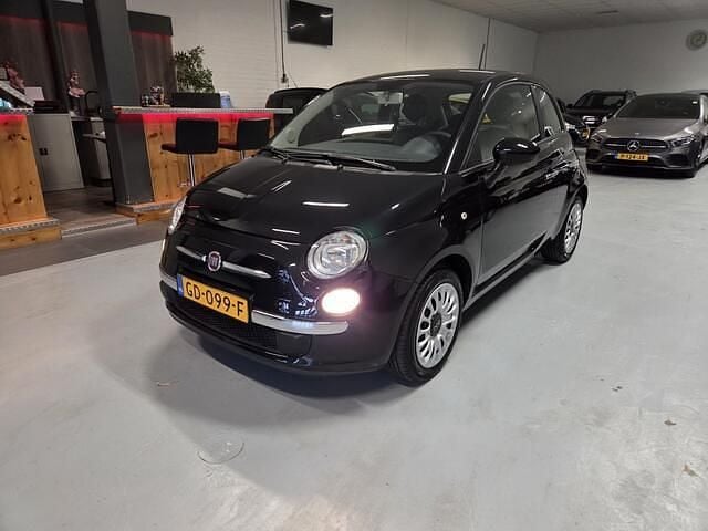 Zwart (metallic) Occasion 2015 Fiat 500 Pop Hatchback | € 5.750 (Goede deal) - Afbeelding 1/4