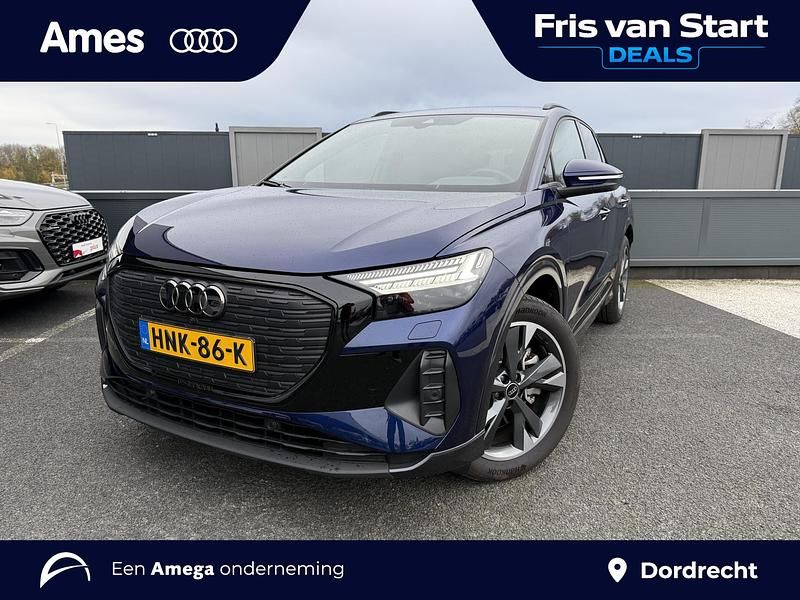 Blauw Occasion 2025 Audi Q4 e-tron Advanced SUV | € 48.950 (Eerlijke prijs) - Afbeelding 1/4