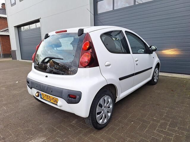 Occasion Peugeot 107 Active 68 PK (50 kW) 2014 Wit Hatchback