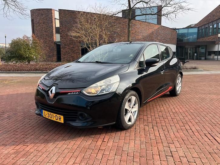 Occasion 2014 Renault Clio IV Collection Stationwagen | € 4.450 (Eerlijke prijs) - Afbeelding 1/4