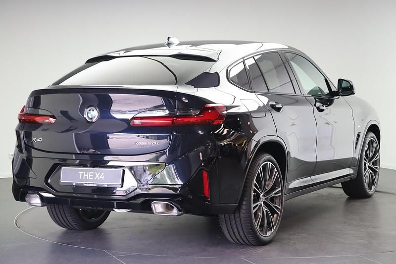 Occasion BMW X4 Executive 184 PK (135 kW) 2025 Zwart SUV