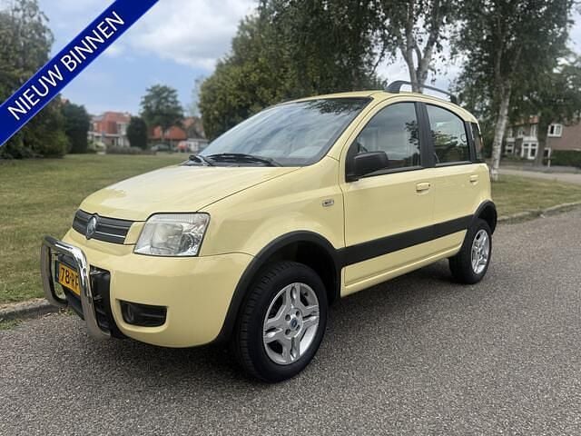 Geel Gebruikt 2005 Fiat Panda 4x4 Climbing Hatchback | € 6.943 - Afbeelding 1/4