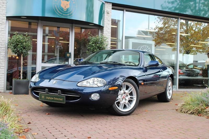 Gebruikt 2002 Jaguar XK8 Coupé | € 15.950 - Afbeelding 1/4