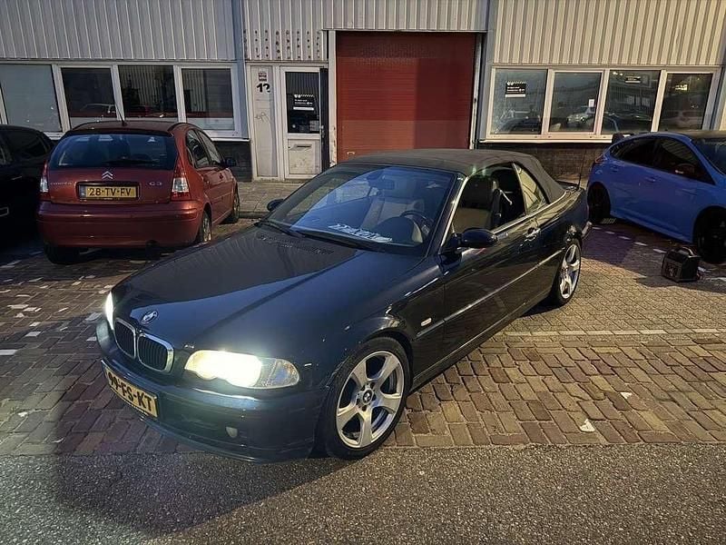 Blauw Gebruikt 2000 BMW 323 Cabriolet Executive Cabriolet | € 2.899 (Eerlijke prijs) - Afbeelding 1/4