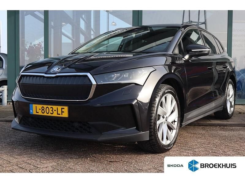 Zwart Occasion 2021 Skoda Enyaq iV First Edition SUV | € 19.900 (Super prijs) - Afbeelding 1/4