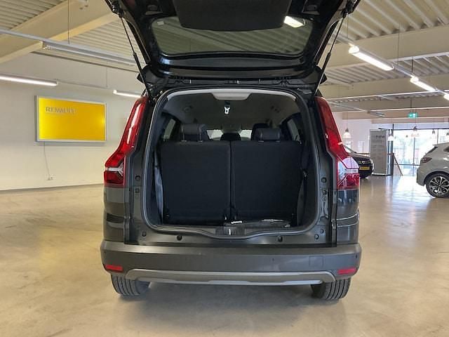 Occasion Dacia Jogger Expression 142 PK (104 kW) 2025 Zwart MPV