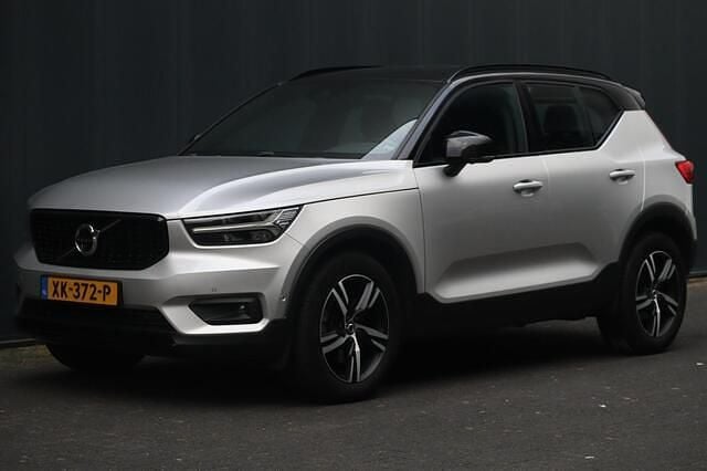 Grijs Gebruikt 2019 Volvo XC40 R-Design SUV | € 28.950 (Super prijs) - Afbeelding 1/4