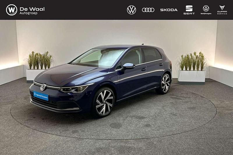 Blauw Gebruikt 2021 VW Golf VIII GTE Hatchback | € 26.800 (Eerlijke prijs) - Afbeelding 1/4