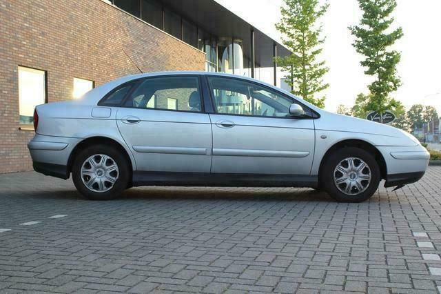Occasion Citroën C5 Exclusive 109 PK (80 kW) 2004 Grijs Hatchback