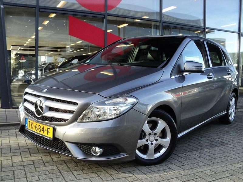 Occasion Mercedes B200 Prestige 157 PK (115 kW) 2014 Grijs MPV