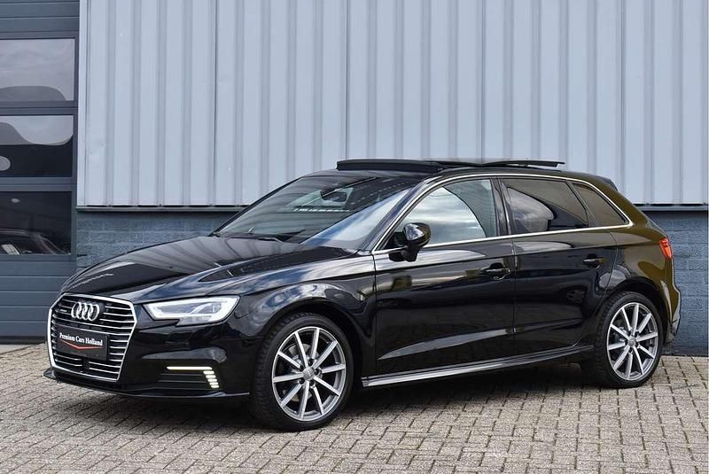 Occasion Audi A3 Sportback e-tron S-Line 204 PK (150 kW) 2020 Zwart (metallic) Hatchback