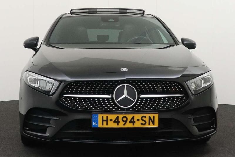 Occasion Mercedes A250 AMG 225 PK (165 kW) 2019 Zwart (metallic) Hatchback