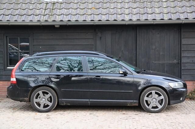 Occasion Volvo V50 Kinetic 140 PK (102 kW) 2004 Zwart Stationwagen