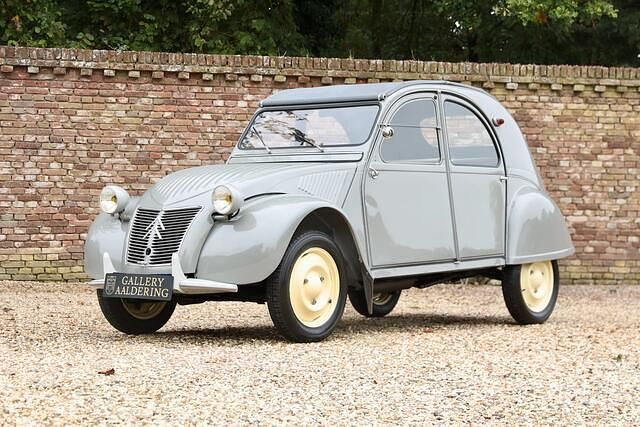 Grijs Gebruikt 1955 Citroën 2CV Sedan | € 16.500 - Afbeelding 1/4