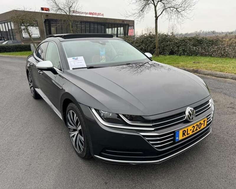 Grijs Gebruikt 2018 VW Arteon Business Hatchback | € 27.950 (Eerlijke prijs) - Afbeelding 1/4
