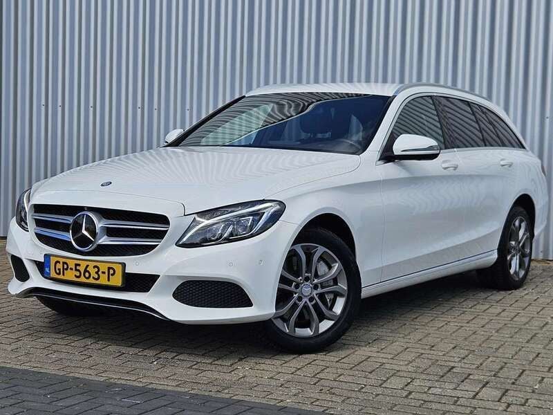 Wit, metallic lak Gebruikt 2015 Mercedes C350 Stationwagen | € 16.950 (Eerlijke prijs) - Afbeelding 1/4