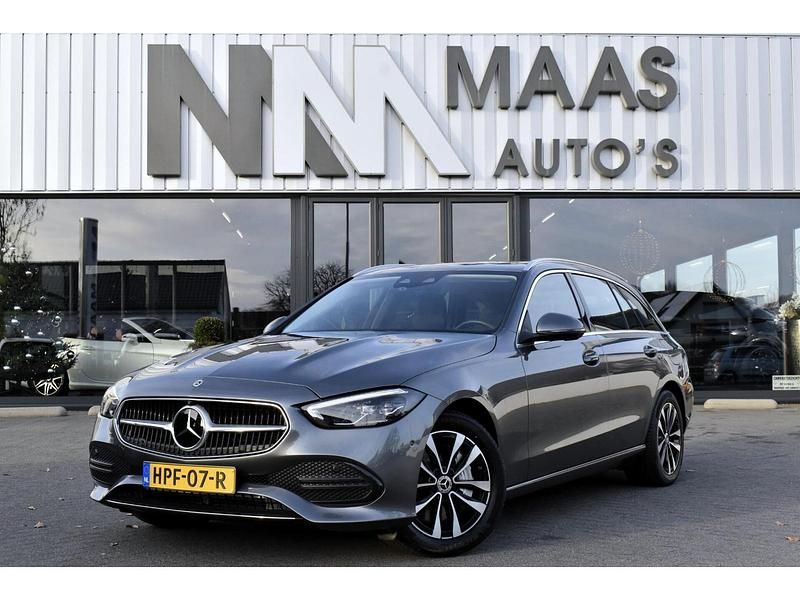 Grijs Gebruikt 2022 Mercedes C300 Luxury Stationwagen | € 34.950 (Super prijs) - Afbeelding 1/4